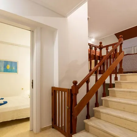 Lenna's Zante Vila